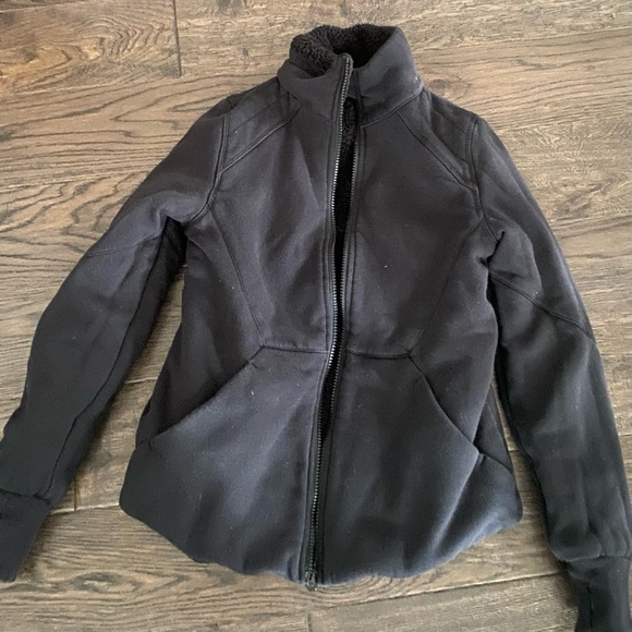 Ivivva Black Reversible Sherpa Sweater Jacket Youth Size 12 - Picture 5 of 6